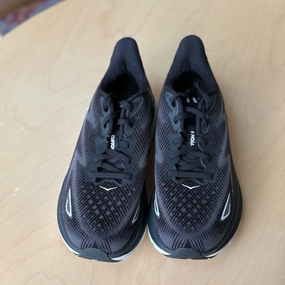 HOKA Clifton 9 - Picture 4 of 6